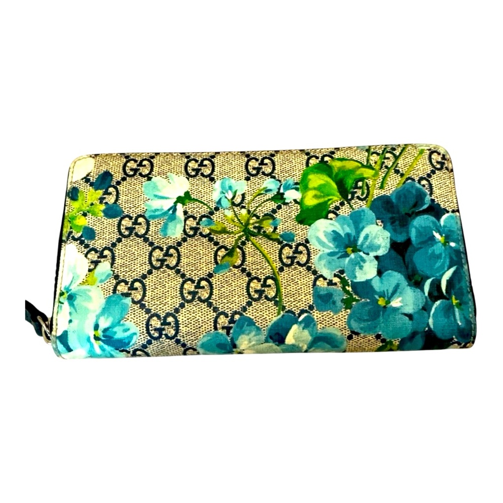 ✨💎FULL INCLUSION✨💎 GUCCI Blooms Zippy wallet/clutch w/Dusty & GWP